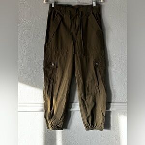 CAbi Green Cargo Jogger Pants with Drawstring Waist – XS